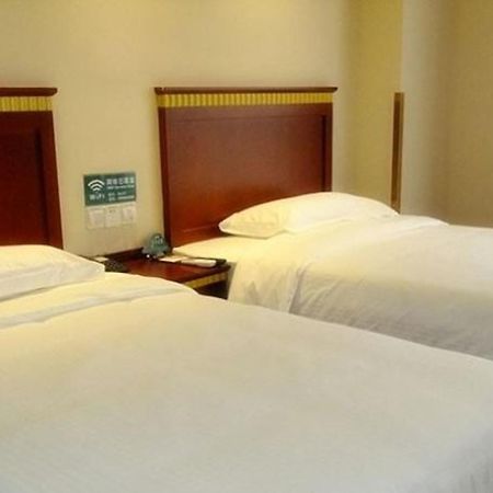 Greentree Inn Chongqing North Railway Station Express Hotel Bagian luar foto