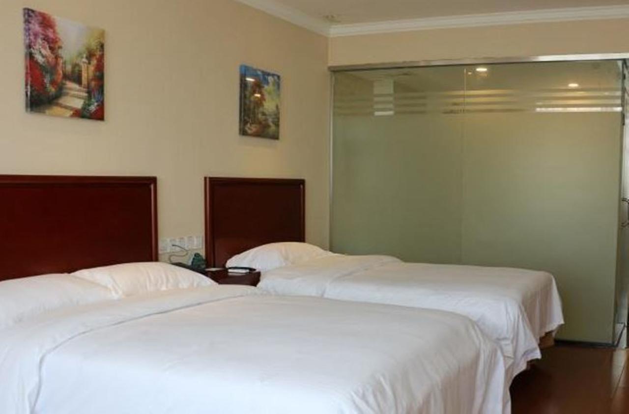 Greentree Inn Chongqing North Railway Station Express Hotel Bagian luar foto